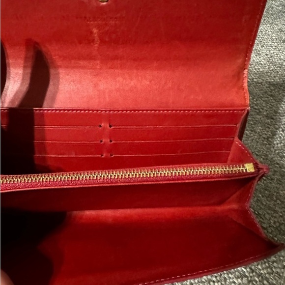 EUC LOUIS VUITTON Louis Vuitton Portefeuille Sarah Vernis Long Wallet - Picture 10 of 12